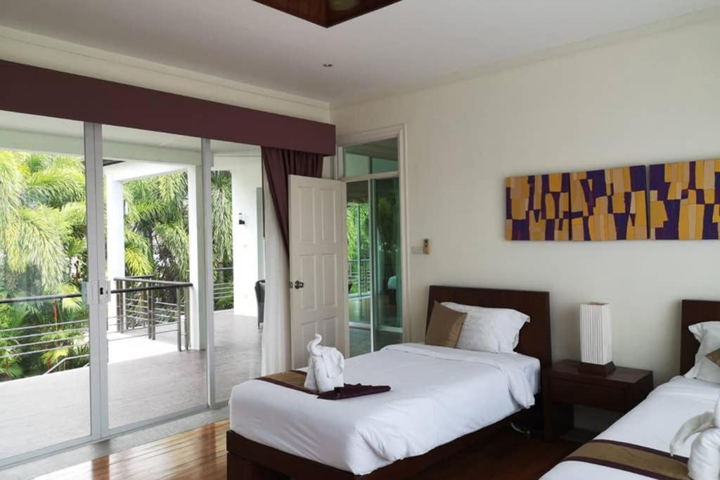 4 Bedroom Villa Kamala Beach Phuket Екстер'єр фото