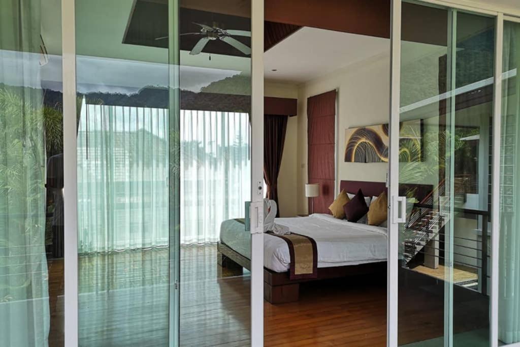 4 Bedroom Villa Kamala Beach Phuket Екстер'єр фото