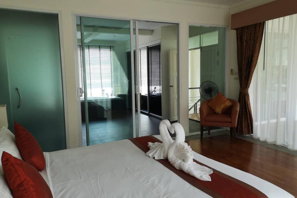 4 Bedroom Villa Kamala Beach Phuket Екстер'єр фото